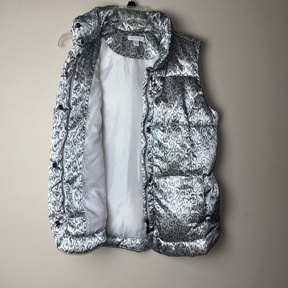 Charter Club Animal Print Puffer Vest Women’s Large - Picture 2 of 5